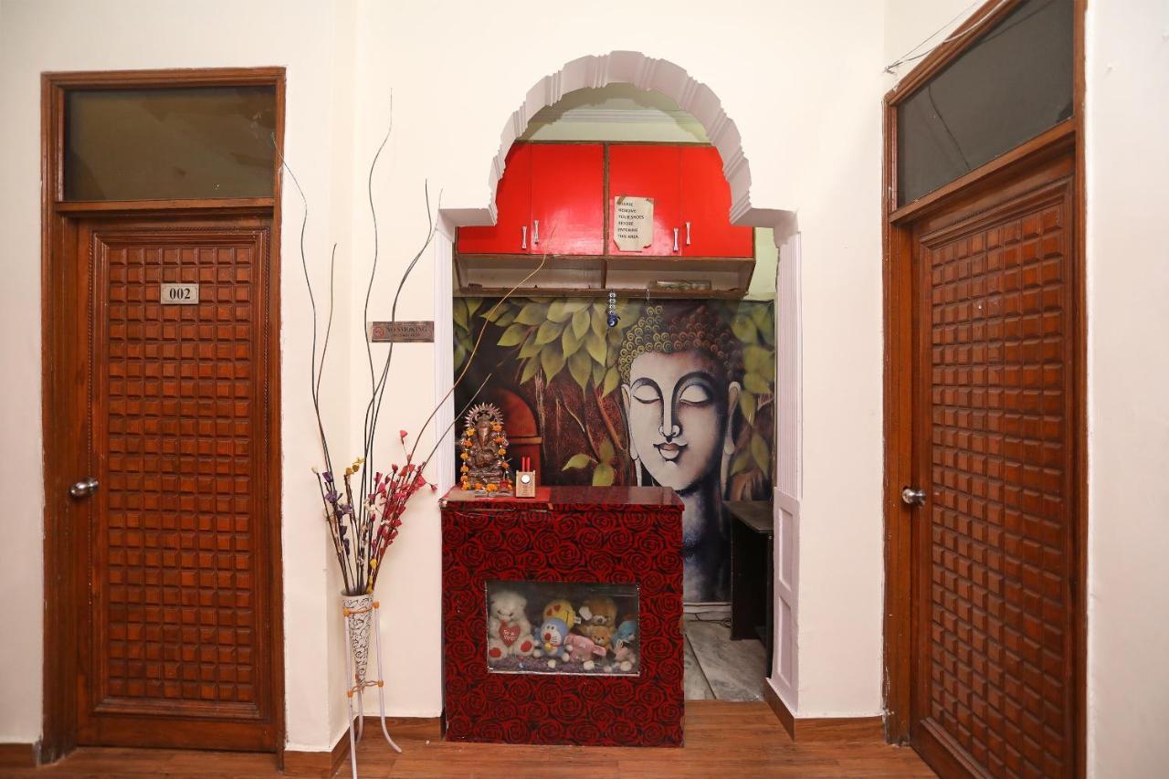 Oyo Stay The Castle Near M2K Cinemas Rohini Yeni Delhi Dış mekan fotoğraf