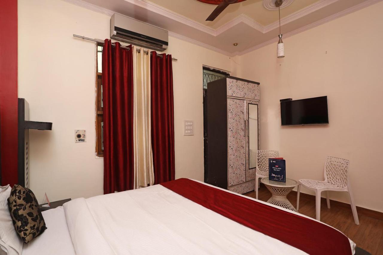 Oyo Stay The Castle Near M2K Cinemas Rohini Yeni Delhi Dış mekan fotoğraf